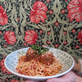 Spaghetti & Meatballs